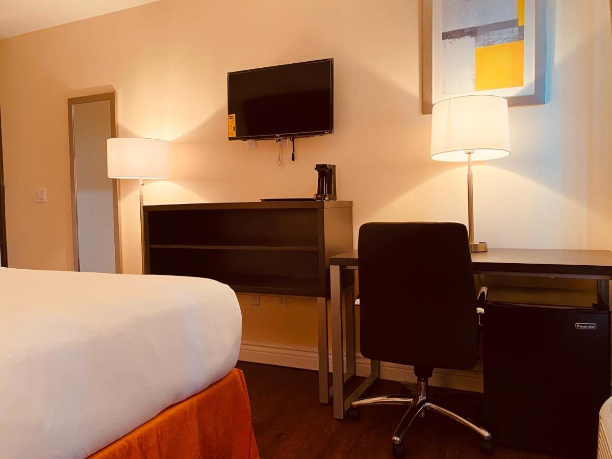 Surface Inn Brooklyn New York Exterior photo